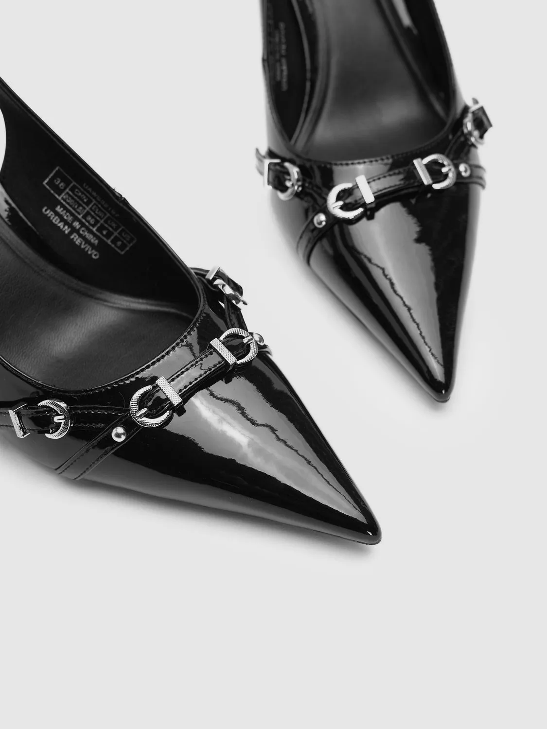 Kitten Heeled Pointed Toe Slingbacks