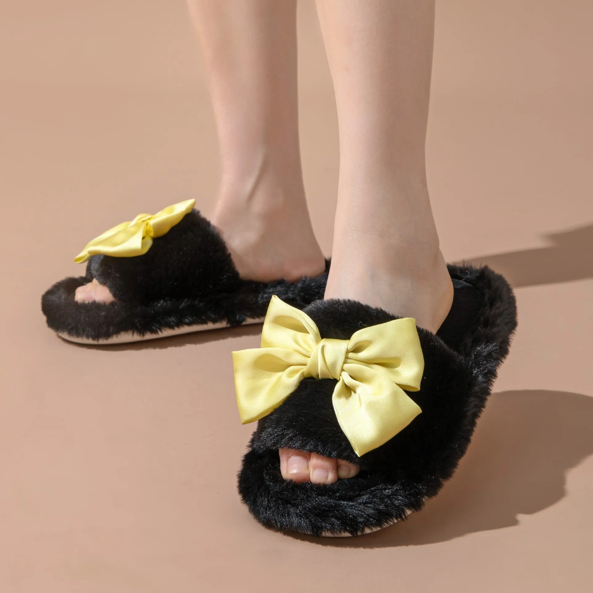 Wholesale 20pcs Open Cotton Home Girl Plush Indoor Slippers