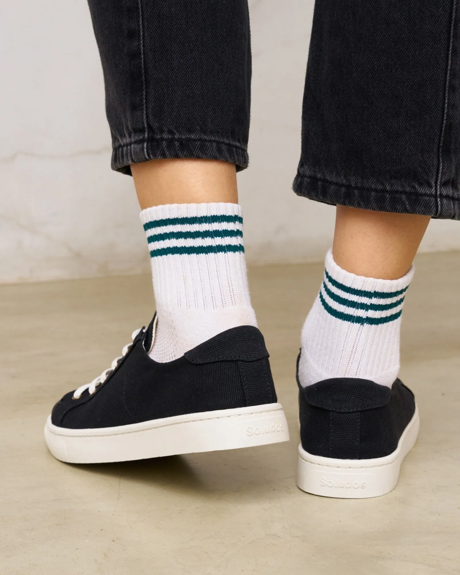Womens_Sneakers_The Ibiza_Canvas Colors_Noche Black